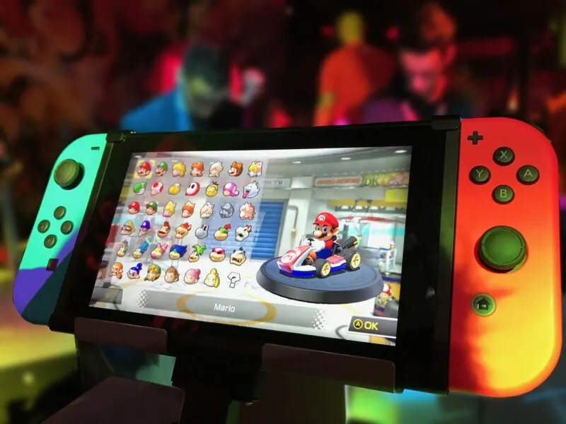 nintendo switch turns off by itself